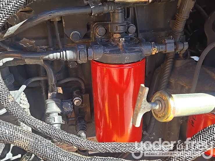 2018-case-586h-image-43