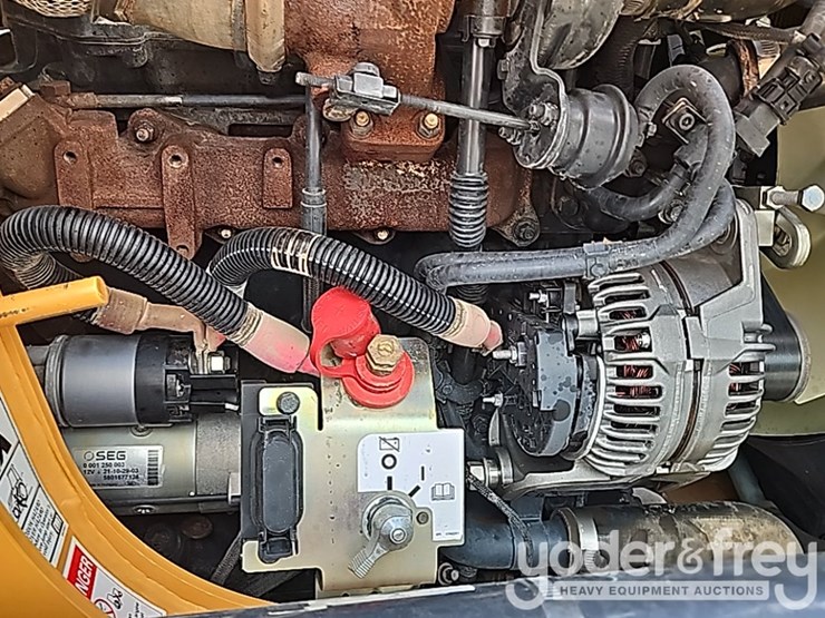 2022-case-590sn-image-39