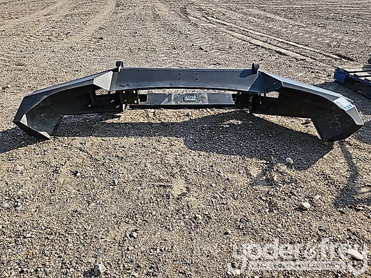 2016-gmc-2500-image-4