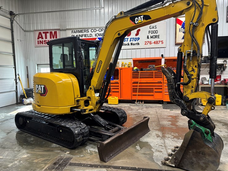 caterpillar-305-image-4