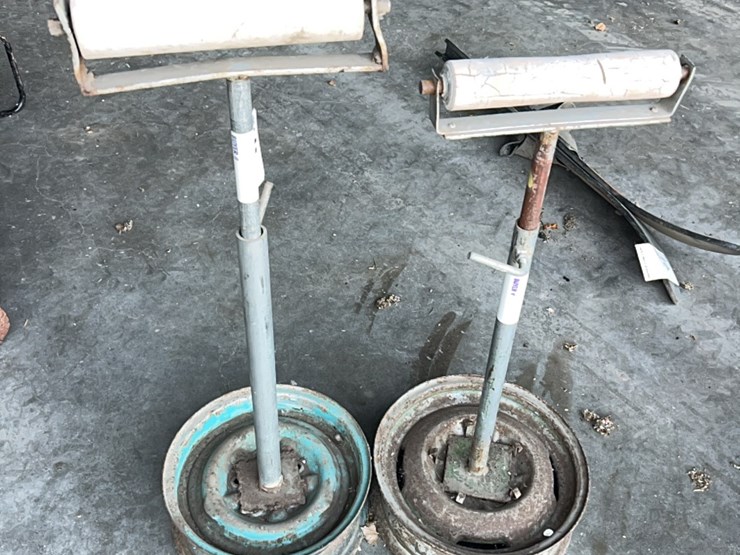 pair-of-roller-stands-image-3