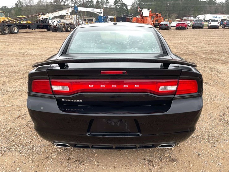 2012-dodge-charger-4-door-sedan-(217,933-miles)-image-6