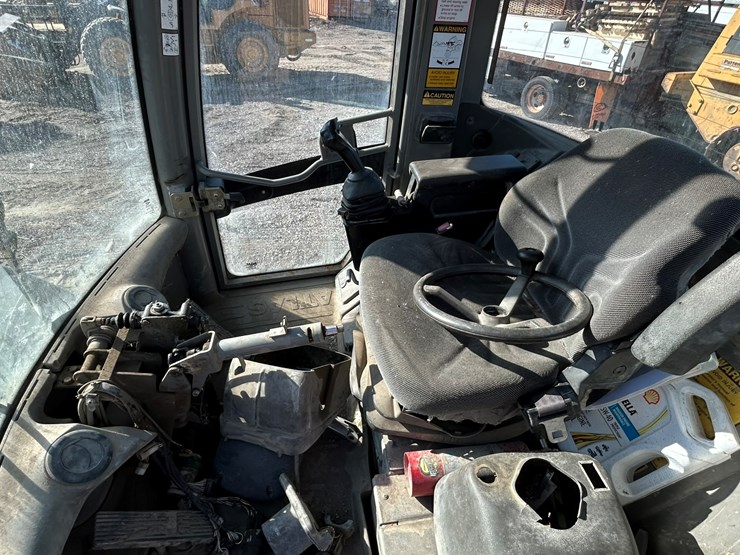 takeuchi-tw80-image-59