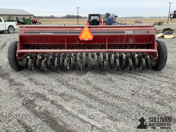 case-ih-5100-image-6