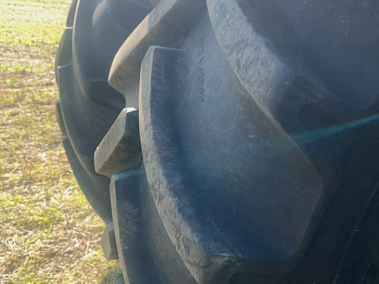 2016-john-deere-9520r-image-64