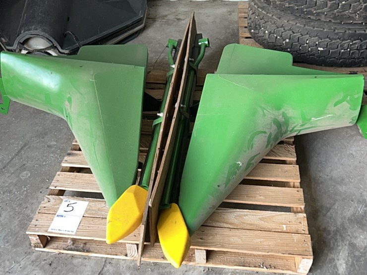 (2)-john-deere-poly-dividers-image-5
