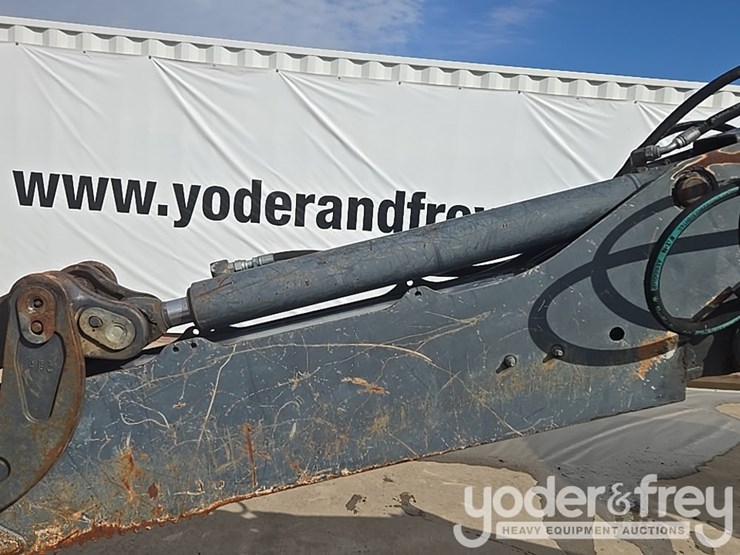 2010-deere-310sj-image-62