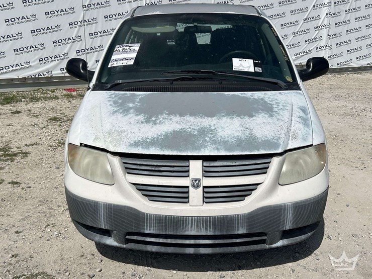 2005-dodge-caravan-image-21