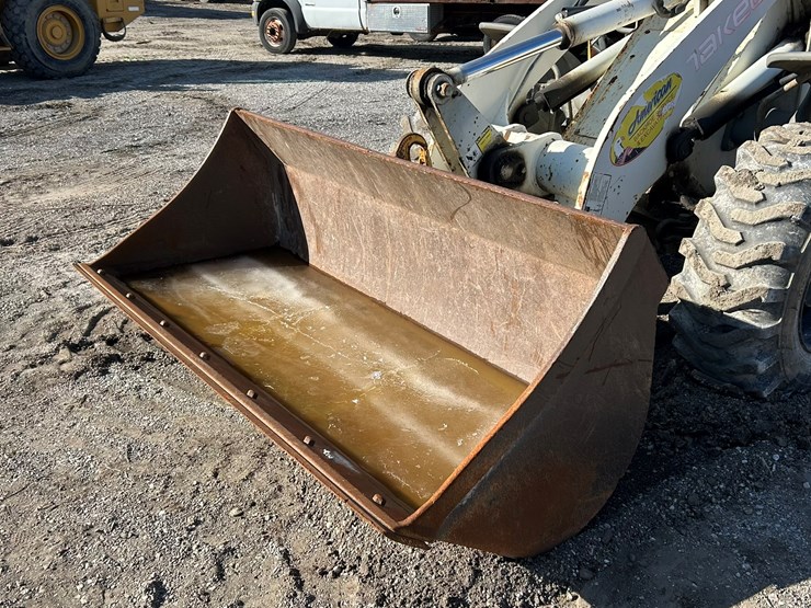 takeuchi-tw80-image-10