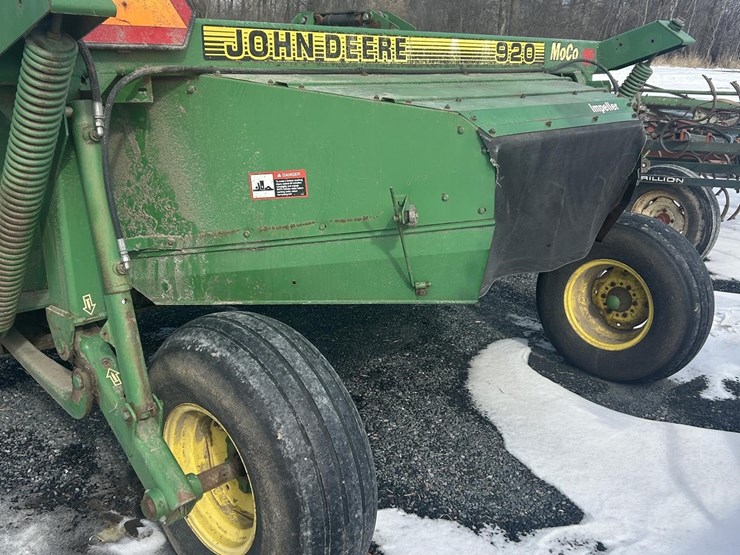 john-deere-920-image-3