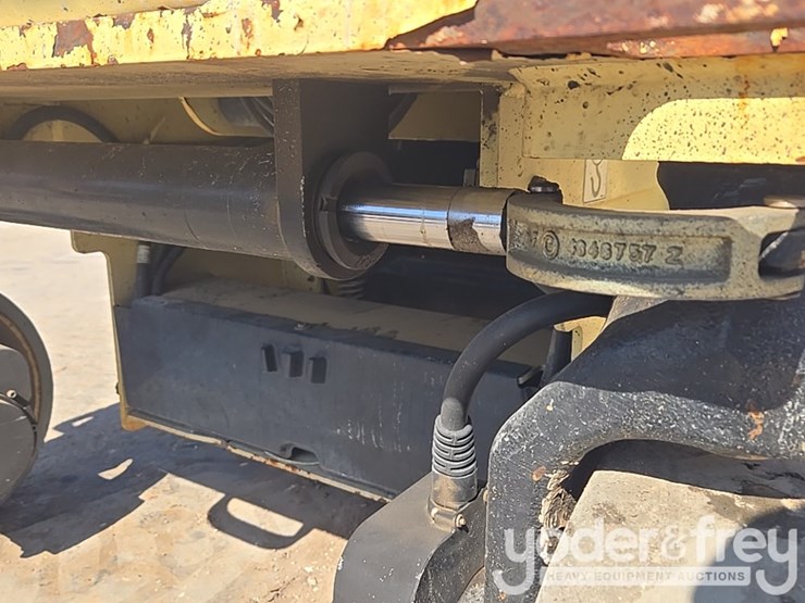 2018-jlg-3246es-image-18