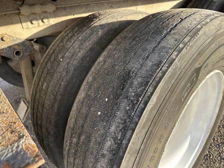 2018-utility-53'-image-26