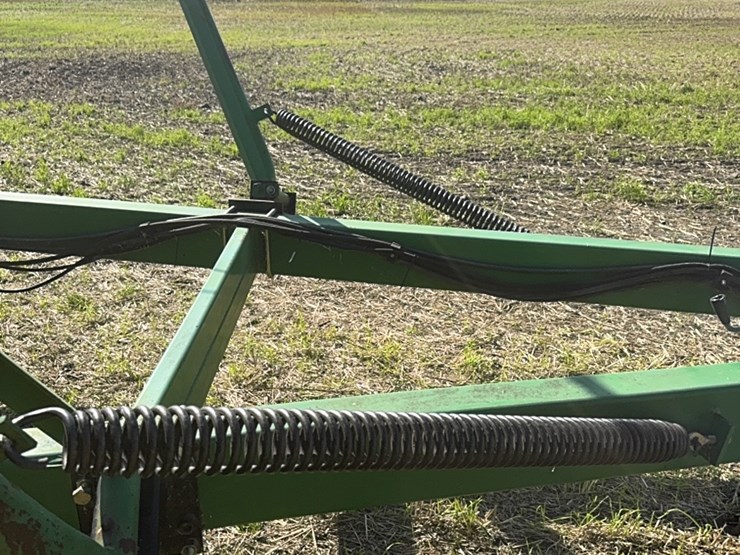 70’-summers-heavy-harrow,-hydraulic-down-pressure,-auto-fold-image-13