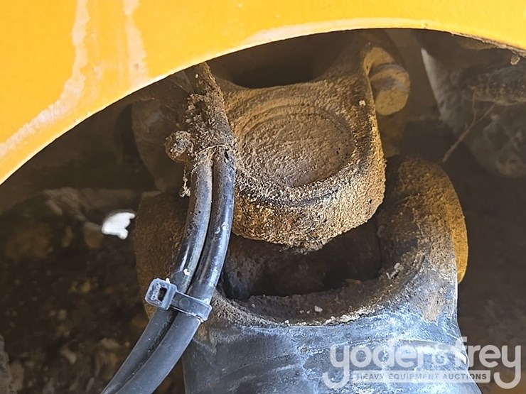 2014-volvo-l150h-image-42