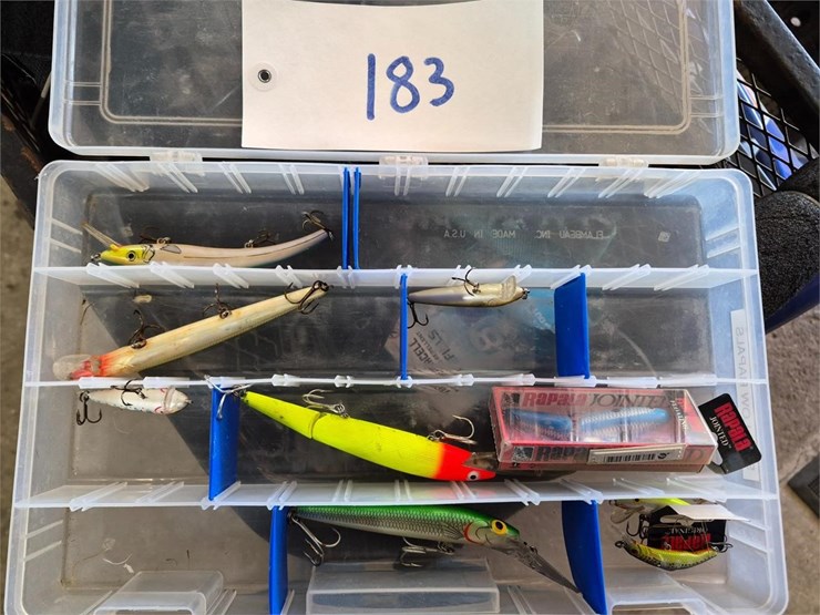 fishing-lures-and-tackle-box-image-1