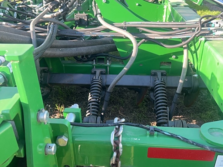 2018-john-deere-1910-image-164