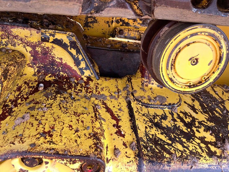 2022-komatsu-d51pxi-image-17