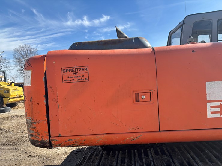 hitachi-ex200-lc-image-13