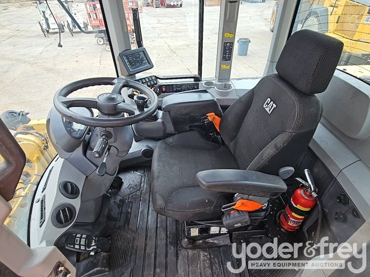 2021-caterpillar-930m-image-34