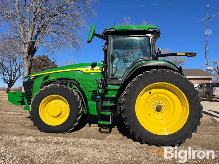 2023-john-deere-8r-310-image-7