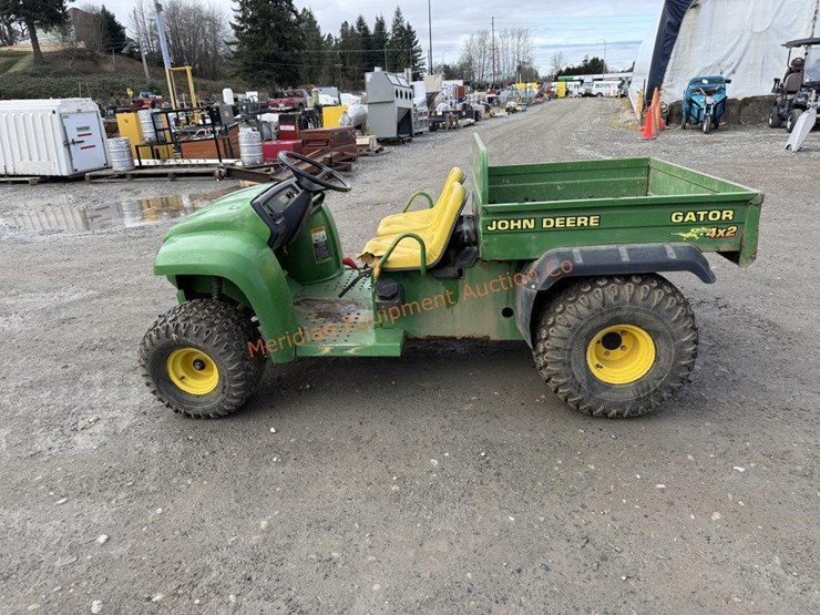 john-deere-gator-image-3