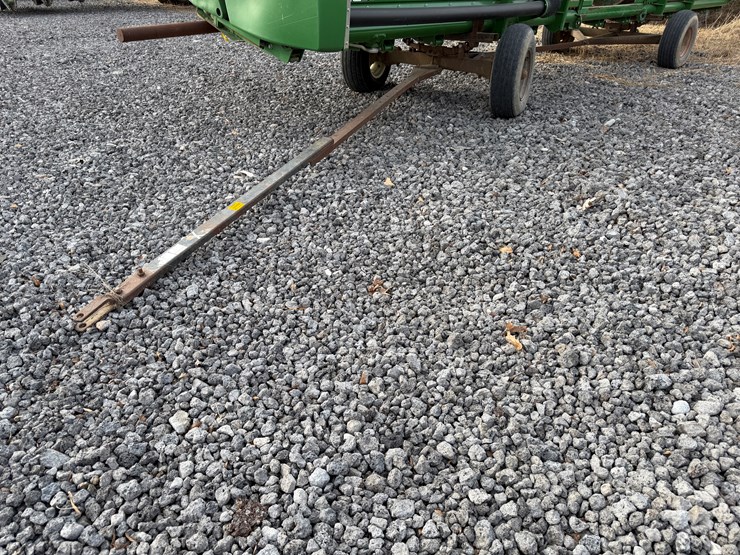 #40977-•-30'-header-trailer-image-1