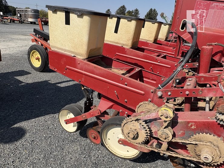 international-800-image-6