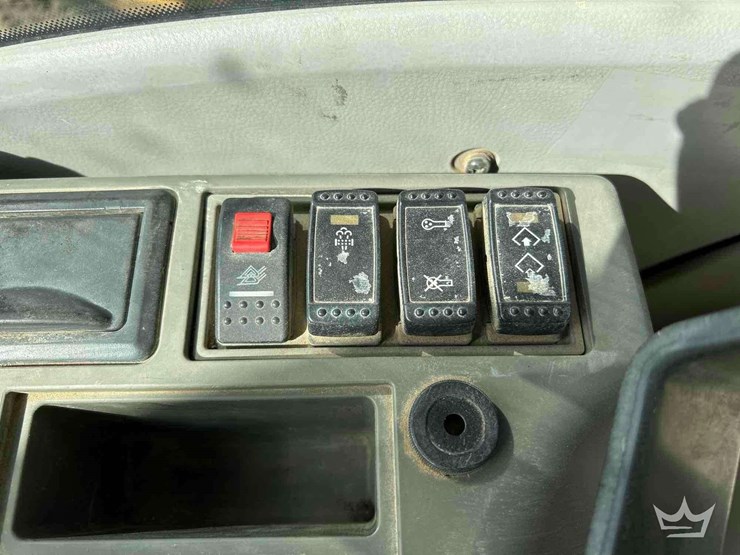 2015-john-deere-350g-hydraulic-excavator-image-19