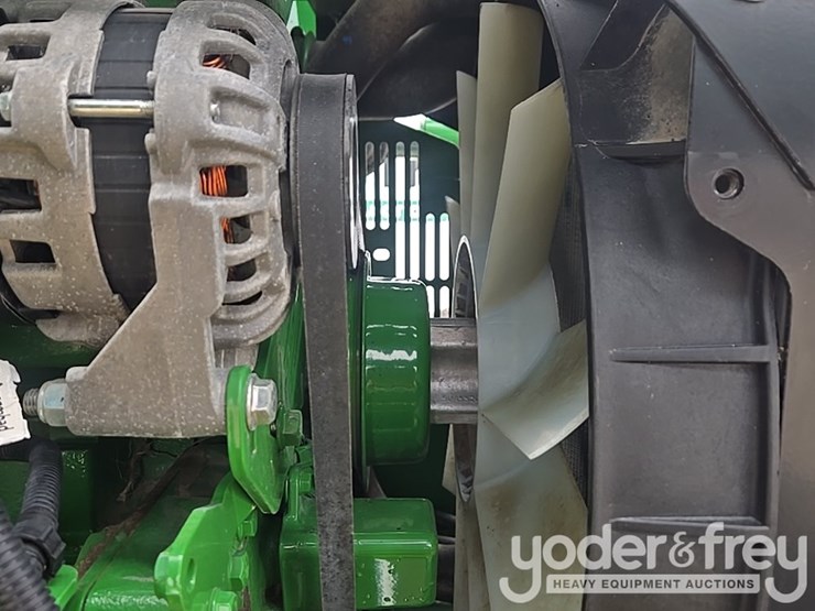 2020-john-deere-5075e-image-47