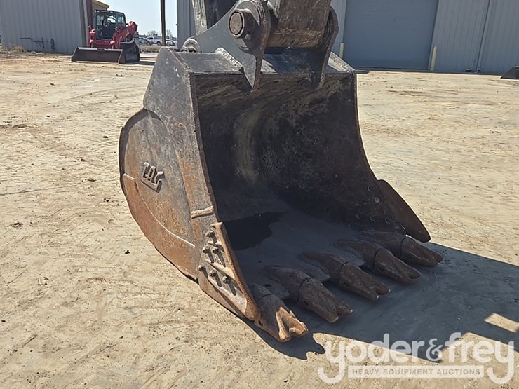 2017-volvo-ec350el-image-28