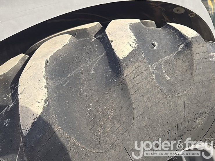 2022-case-590sn-image-73