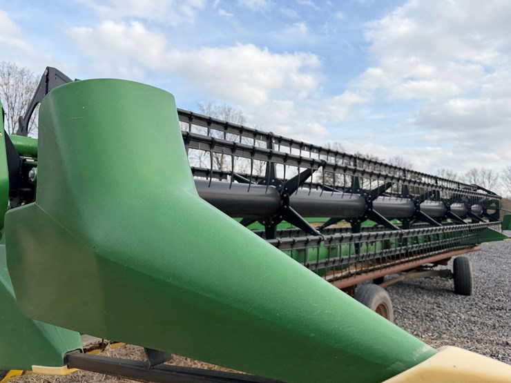 john-deere-630f-image-41