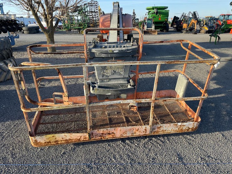 2007-jlg-800s-image-5