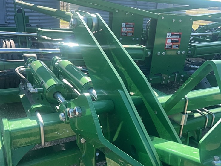 2022-john-deere-52-image-85