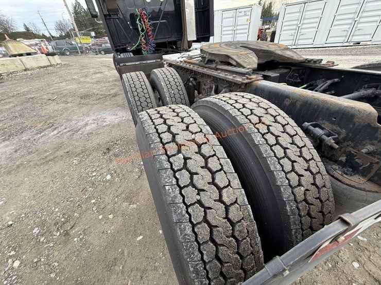 2017-international-prostar-image-29