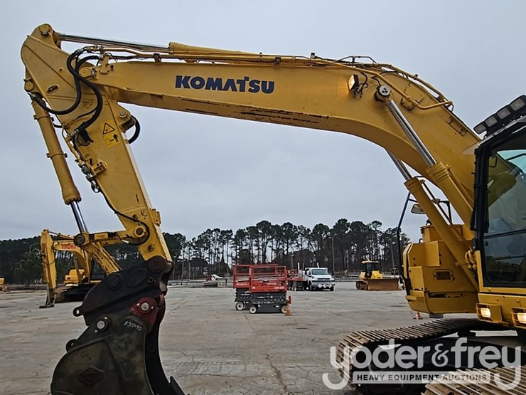 2019-komatsu-pc228us-lc-image-16