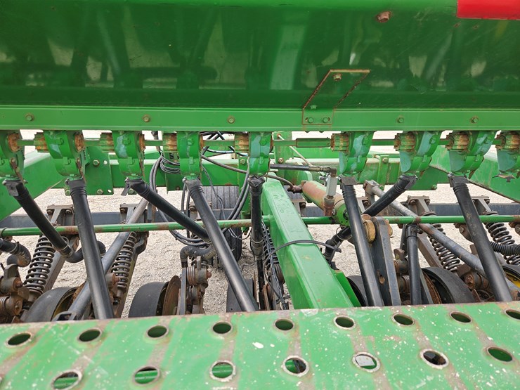 1994-john-deere-750-image-11