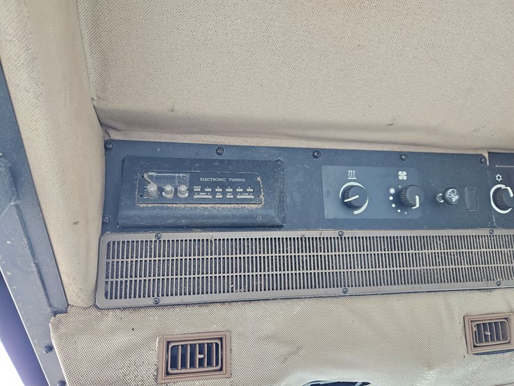 1996-john-deere-5400-image-10