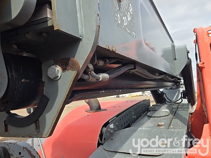 2017-skyjack-sj843th-image-27