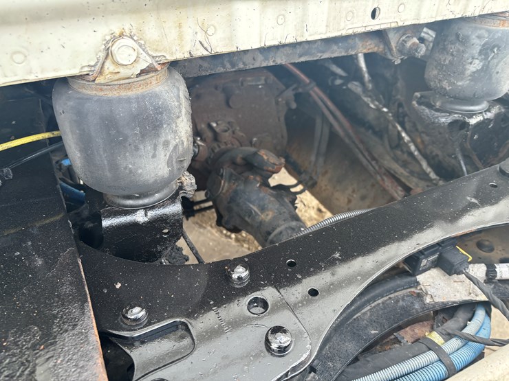 2018-freightliner-cascadia-126-image-59