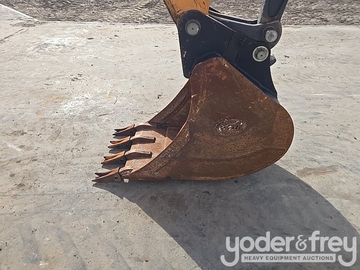 2022-case-590sn-image-14