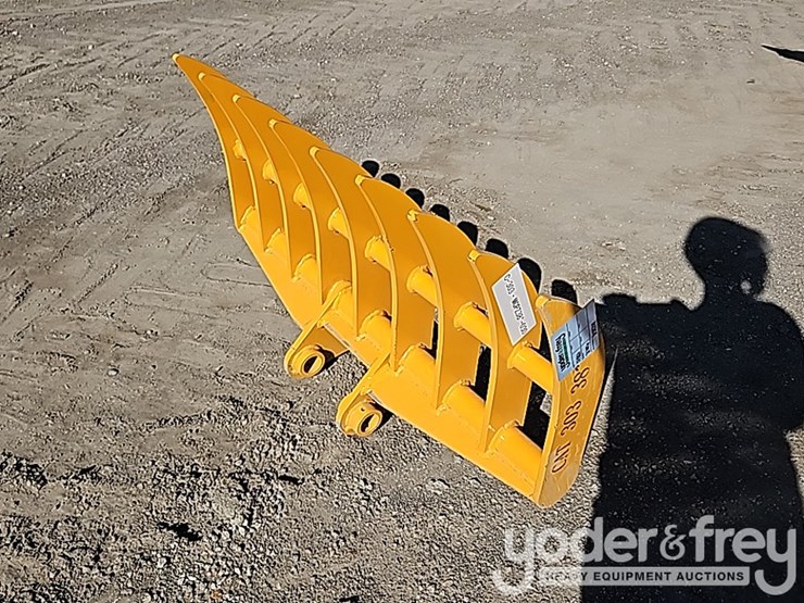 caterpillar-303-image-1