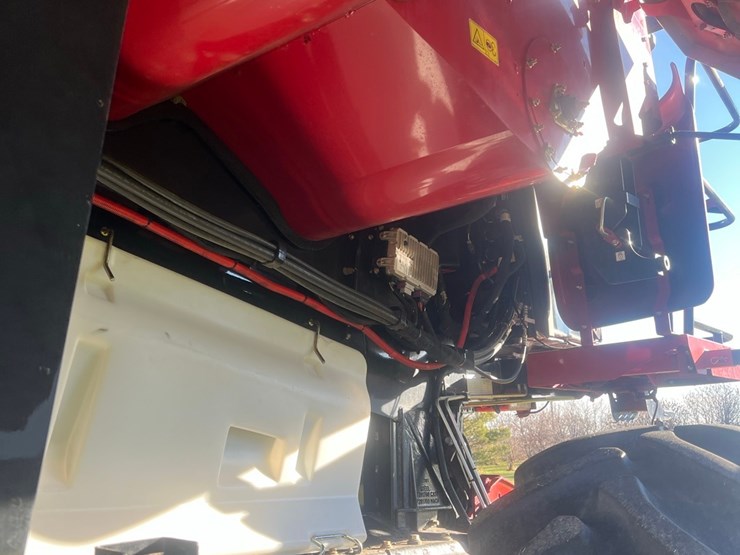 2023-case-ih-8250-image-22