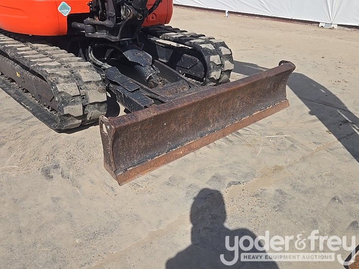 2018-kubota-kx057-4-image-17