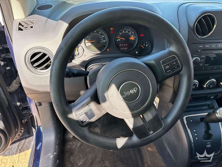 2016-jeep-compass-image-13