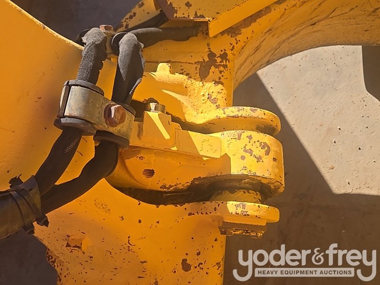 2018-komatsu-d51px-24-image-40