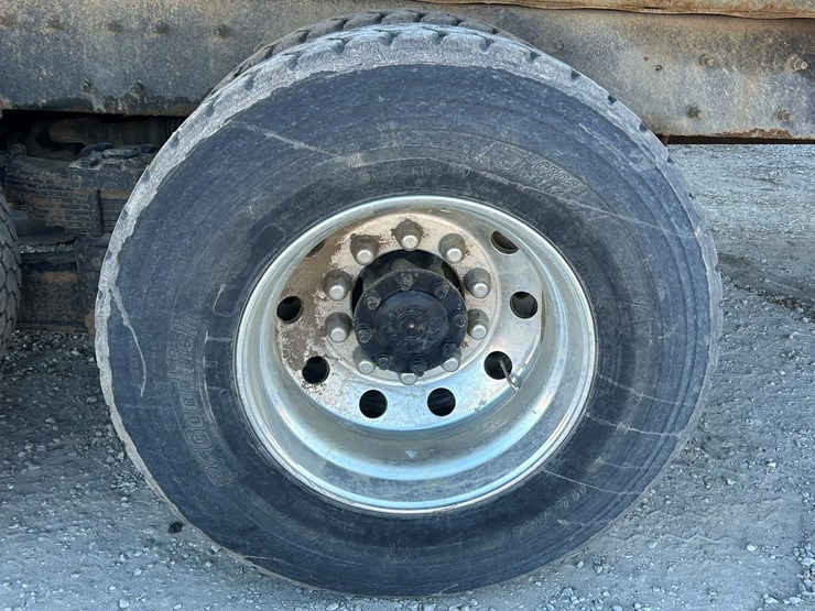 2002-international-7400-image-73