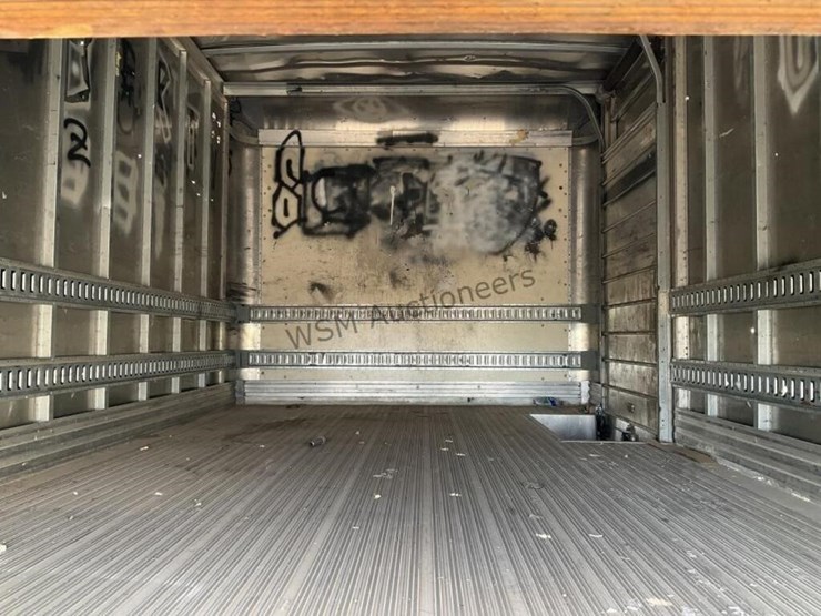 2011-chevrolet-express-4500-image-10