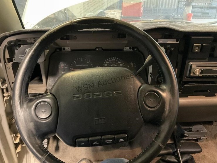 1995-dodge-ram-1500-image-16