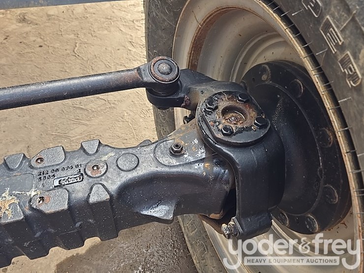 2017-skyjack-sj843th-image-43